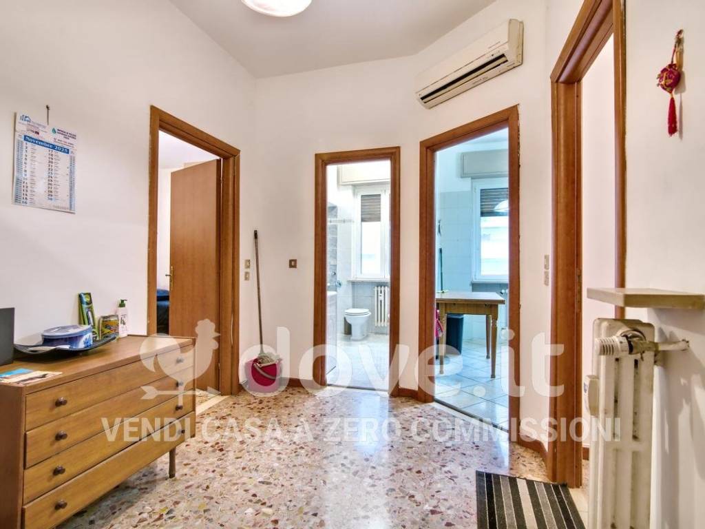 appartamento in vendita a Pavia in zona Pompieri