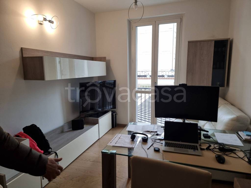 appartamento in vendita a Pavia in zona Centro Città