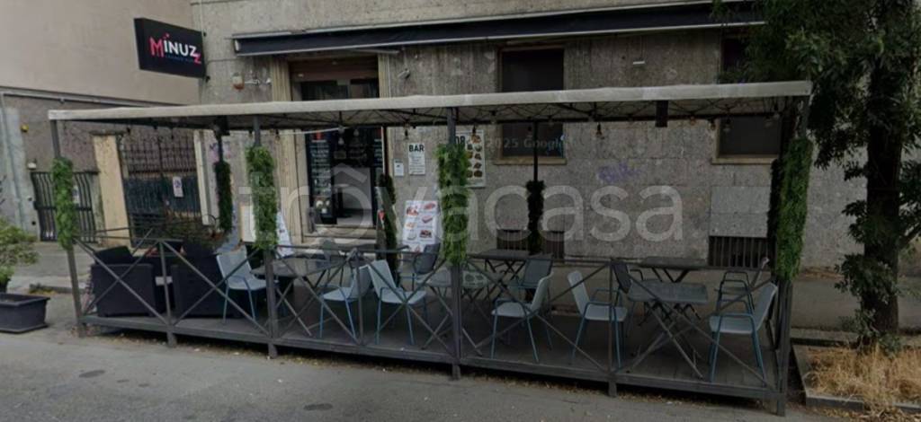 negozio in vendita a Pavia in zona Stazione