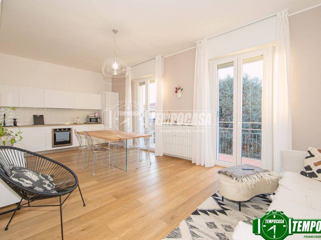 appartamento in vendita a Pavia in zona Centro Città