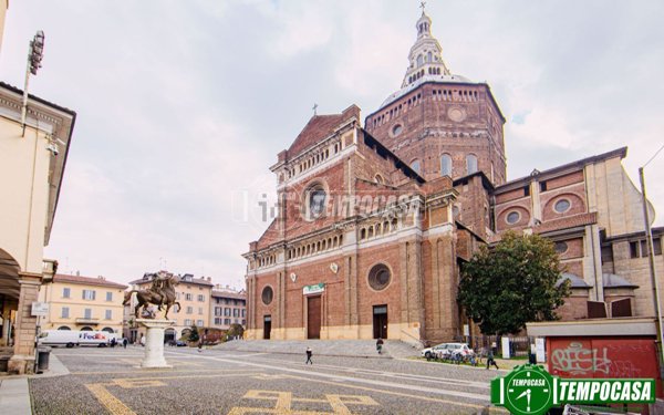 appartamento in vendita a Pavia in zona Centro Città