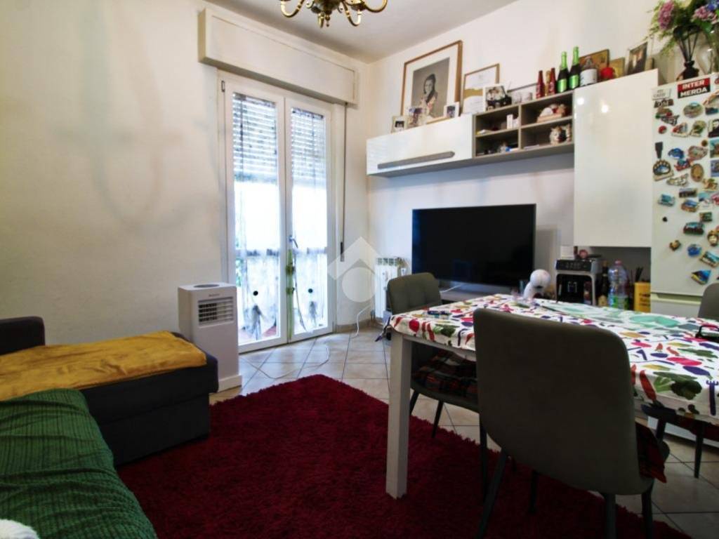 appartamento in vendita a Pavia in zona Borgo Ticino