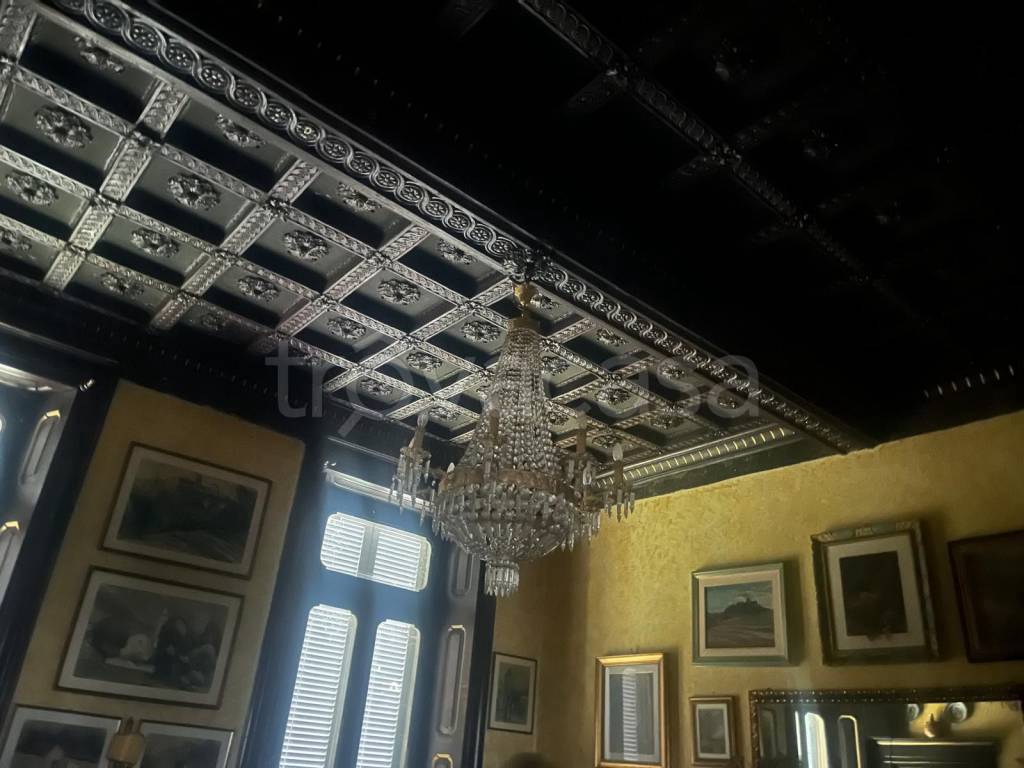 appartamento in vendita a Pavia in zona Centro Città