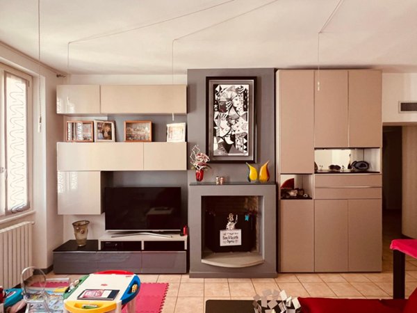 appartamento in vendita a Pavia in zona Centro Città