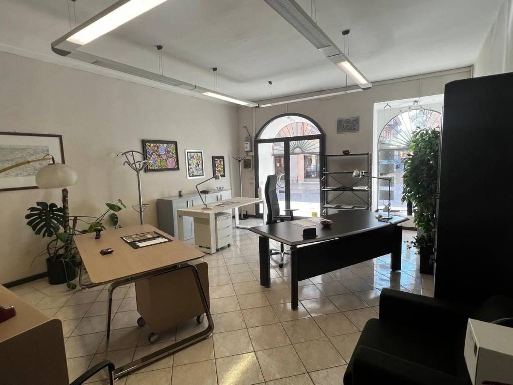 appartamento in vendita a Pavia in zona Centro Città