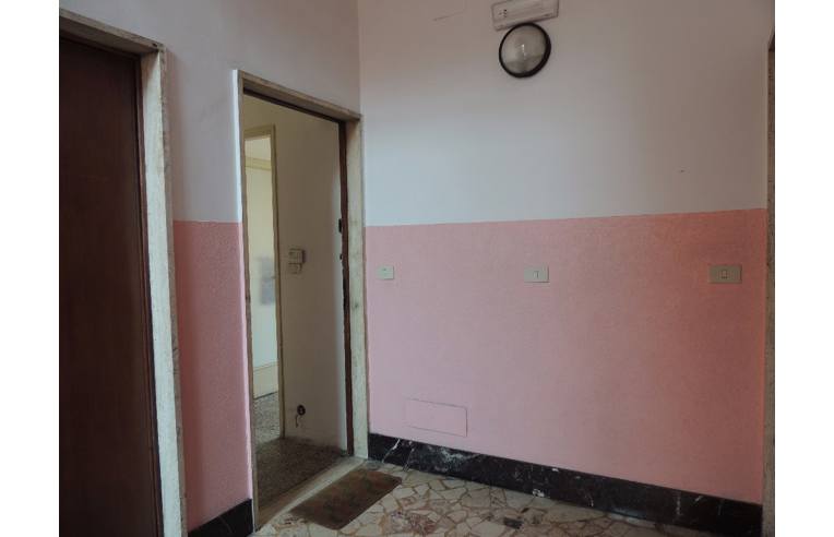 appartamento in vendita a Pavia in zona Città Giardino