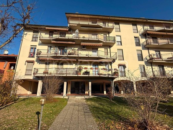 appartamento in vendita a Pavia in zona Vallone