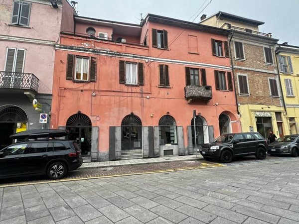 ufficio in vendita a Pavia in zona Centro Città