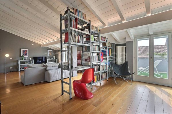 appartamento in vendita a Pavia in zona Centro Città