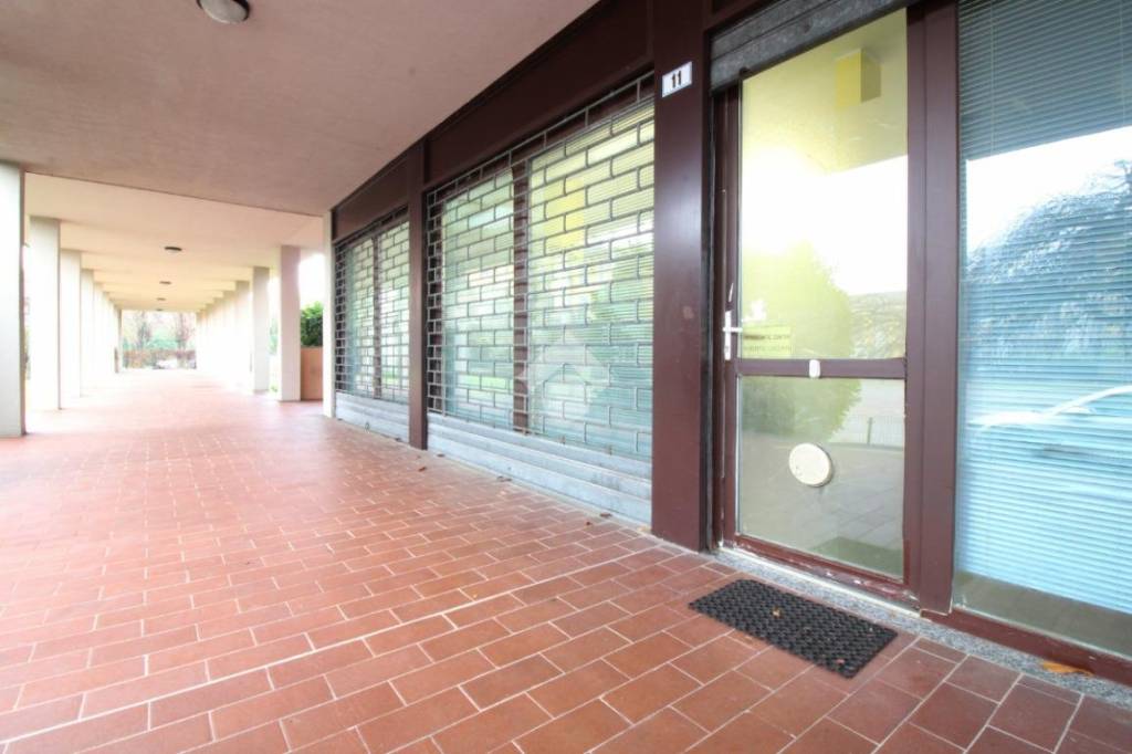 appartamento in vendita a Pavia in zona Vallone