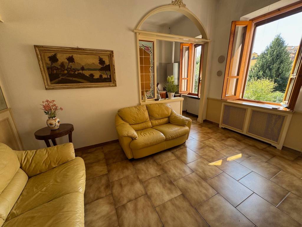 appartamento in vendita a Pavia in zona Centro Città