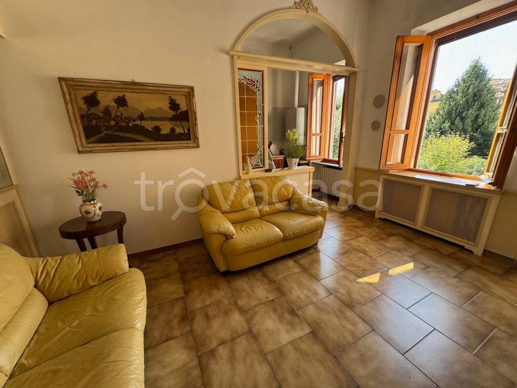 appartamento in vendita a Pavia in zona Centro Città