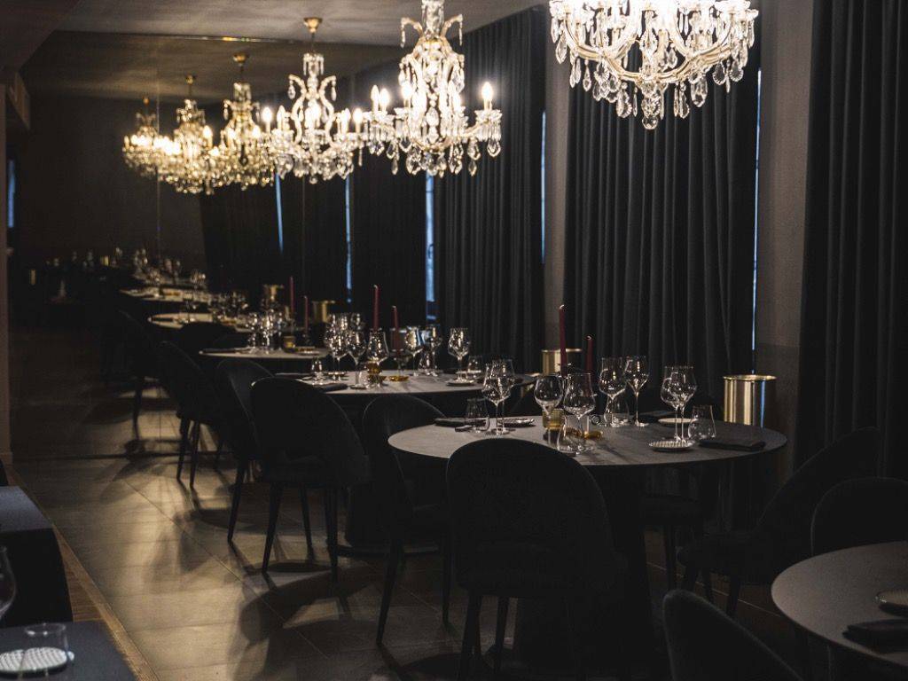 negozio in vendita a Pavia in zona Borgo Ticino