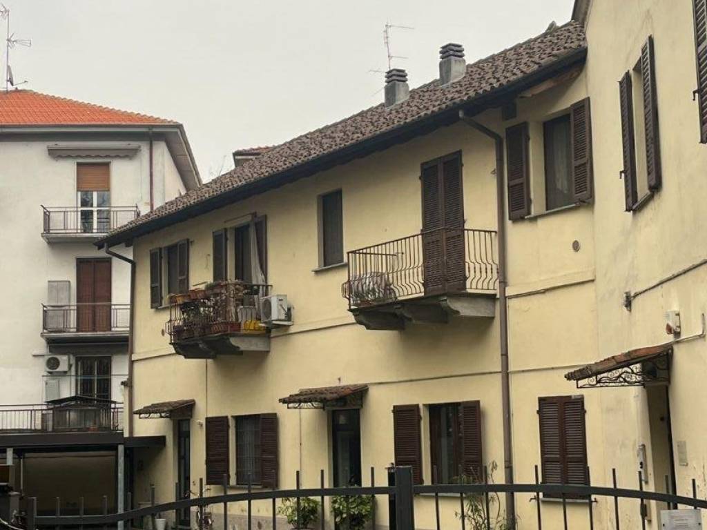 appartamento in vendita a Pavia in zona San Pietro
