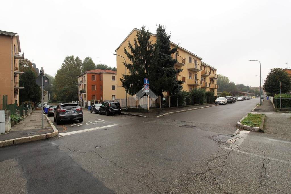 appartamento in vendita a Pavia in zona Città Giardino