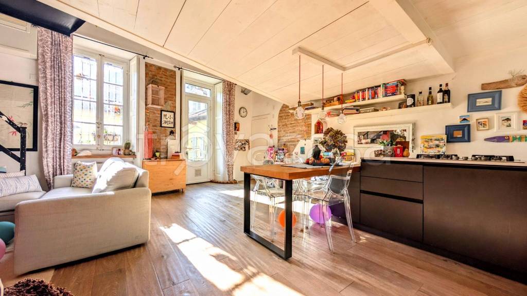 appartamento in vendita a Pavia in zona Centro Città