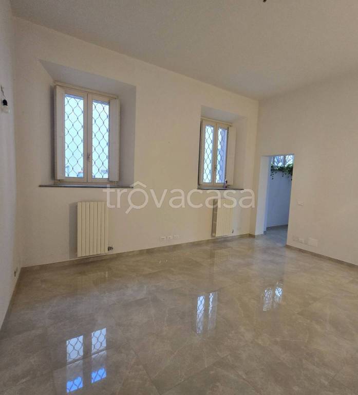 appartamento in vendita a Pavia in zona Centro Città