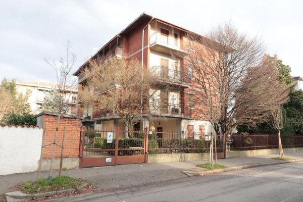 appartamento in vendita a Pavia in zona Campo Coni