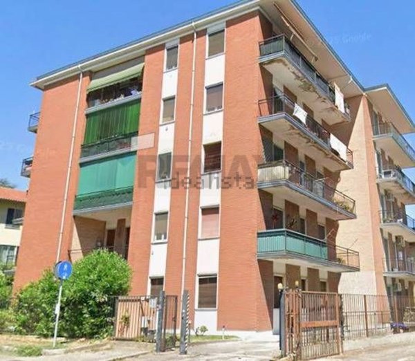 appartamento in vendita a Pavia in zona Campari