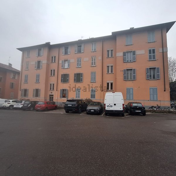 appartamento in vendita a Pavia in zona Stazione