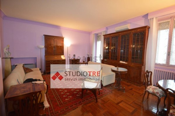 appartamento in vendita a Pavia in zona Centro Città