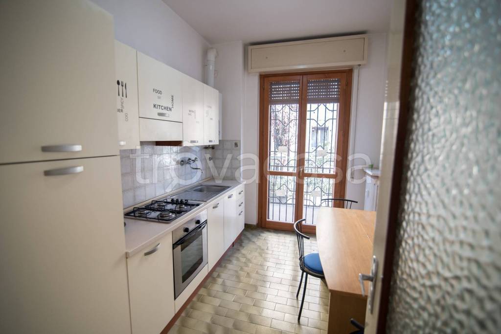 appartamento in vendita a Pavia in zona Città Giardino