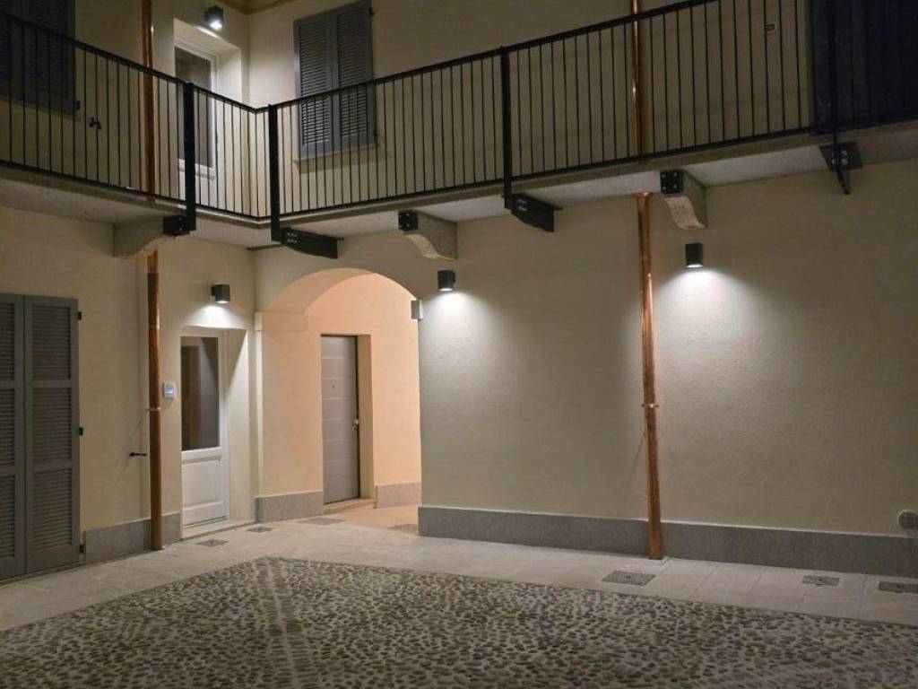 appartamento in vendita a Pavia in zona Centro Città