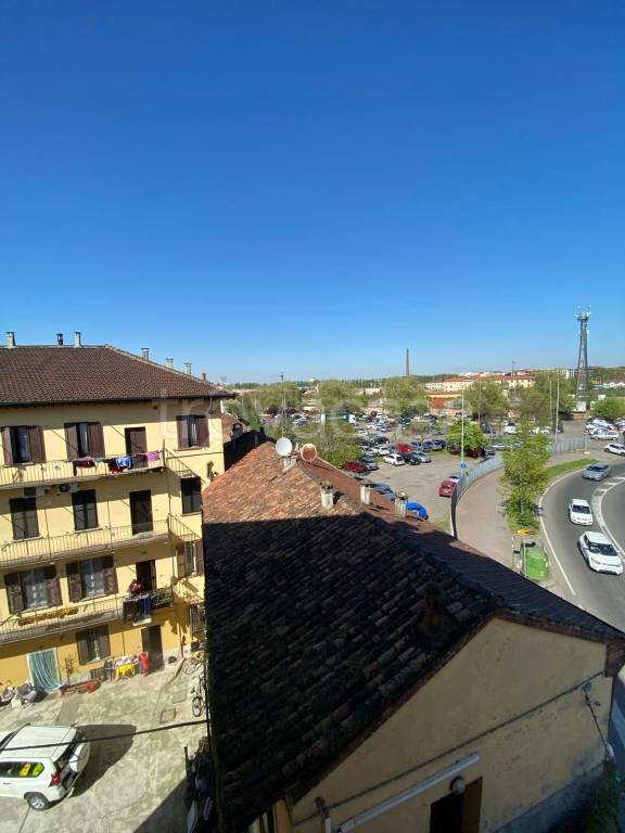 appartamento in vendita a Pavia in zona Centro Città