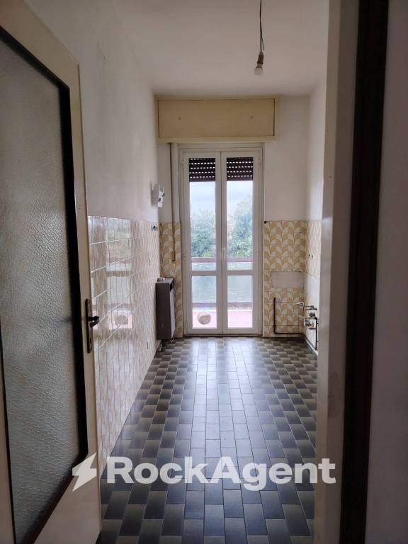 appartamento in vendita a Pavia in zona Viale Cremona