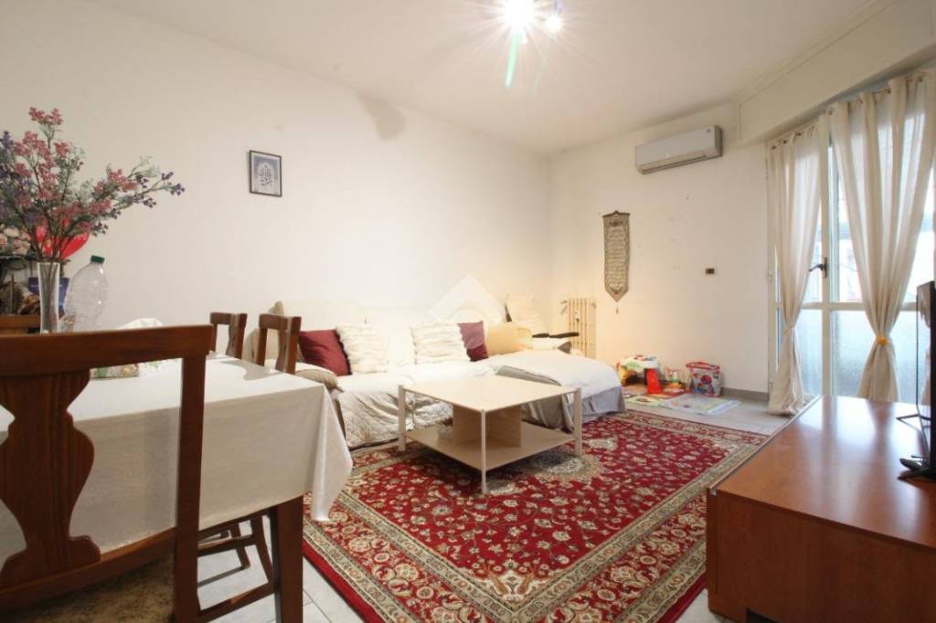 appartamento in vendita a Pavia in zona Vallone