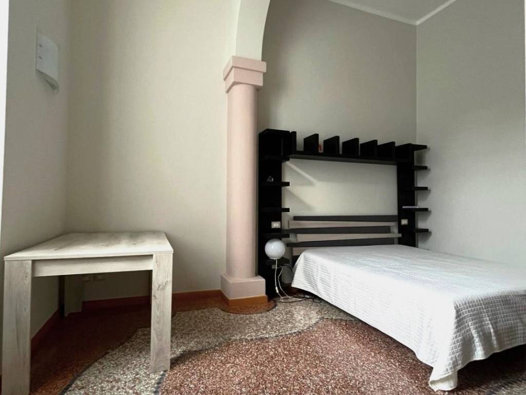 appartamento in vendita a Pavia in zona Centro Città