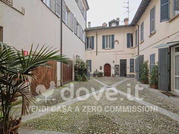 appartamento in vendita a Pavia in zona Centro Città