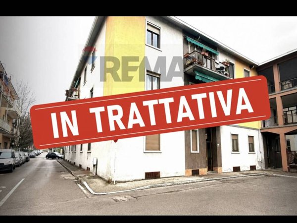 appartamento in vendita a Pavia in zona Centro Città