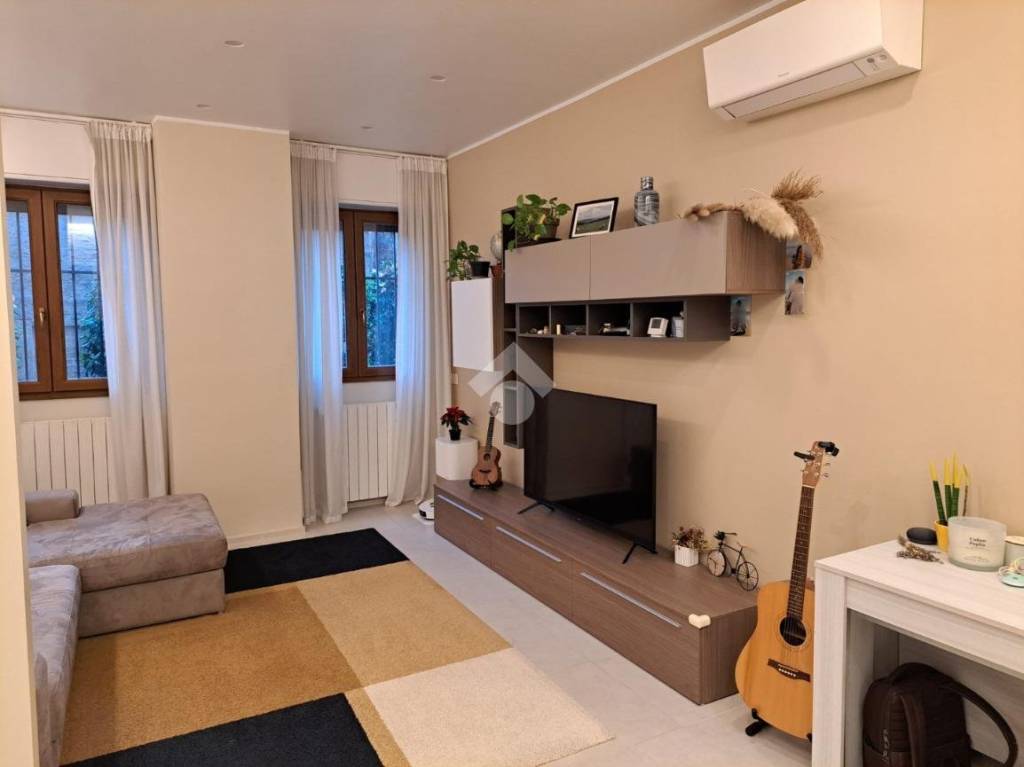 appartamento in vendita a Pavia in zona Campari