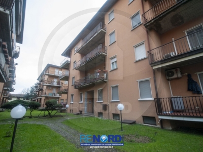 appartamento in vendita a Pavia in zona Vallone