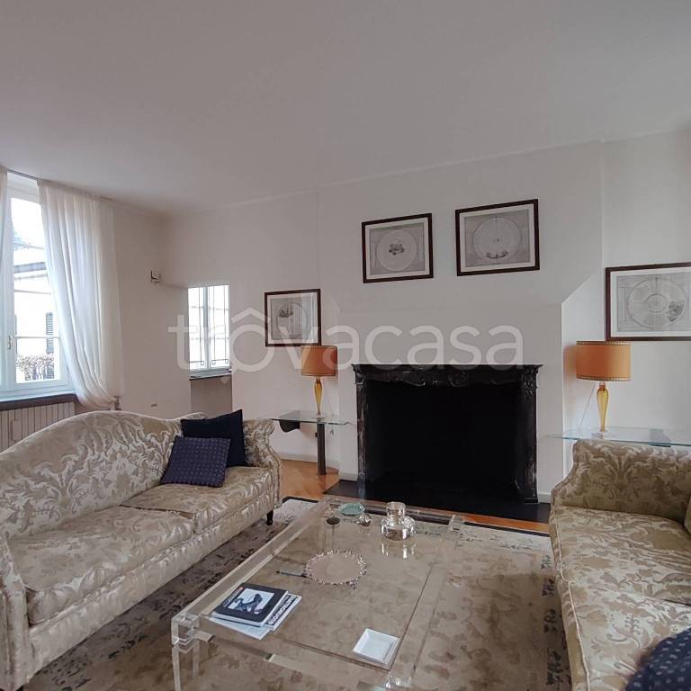 appartamento in vendita a Pavia in zona Centro Città