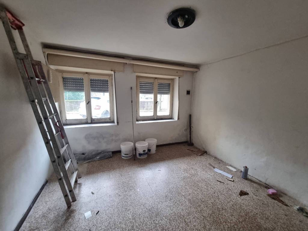 trivano in vendita a Pavia in zona Pompieri