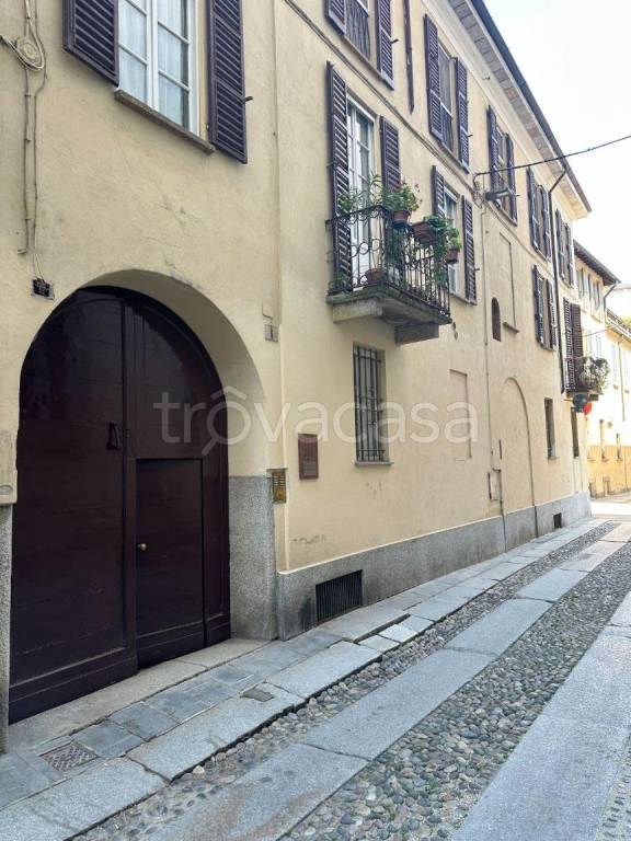 appartamento in vendita a Pavia in zona Centro Città