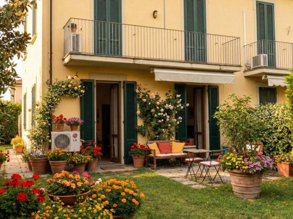 appartamento in vendita a Pavia in zona San Pietro