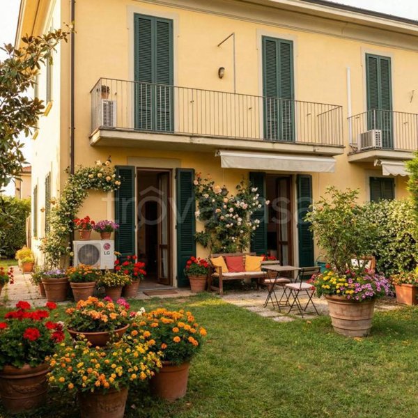 appartamento in vendita a Pavia in zona San Pietro