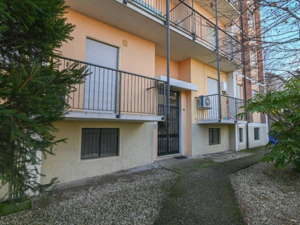 appartamento in vendita a Pavia in zona Centro Città