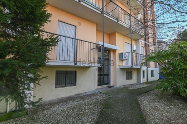 appartamento in vendita a Pavia in zona Centro Città