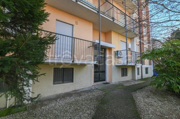appartamento in vendita a Pavia in zona Centro Città