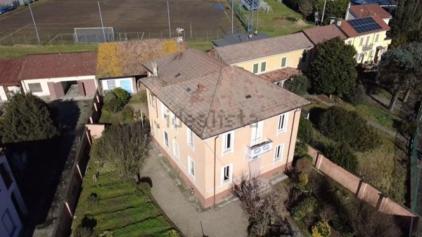 casa indipendente in vendita a Pavia in zona Mirabello