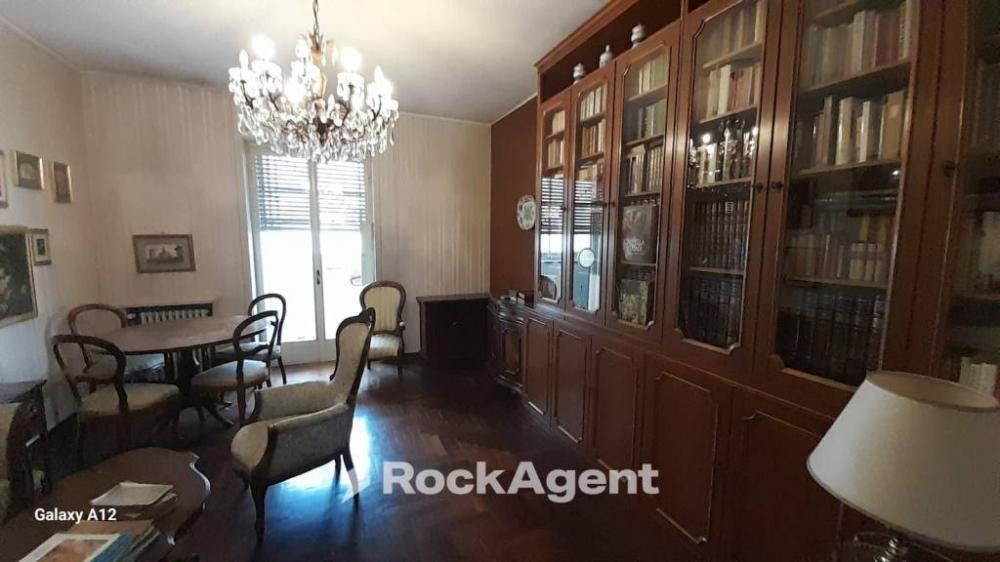 appartamento in vendita a Pavia in zona Viale Della Libertà