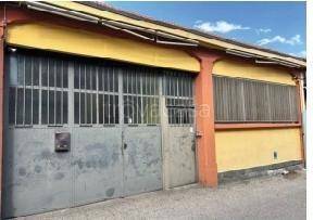 appartamento in vendita a Pavia in zona Pompieri