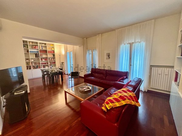 appartamento in vendita a Pavia in zona Centro Città