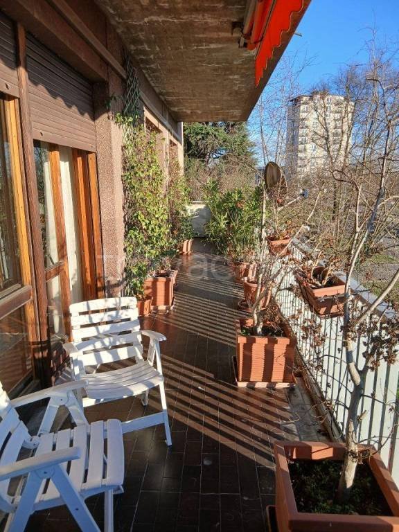 appartamento in vendita a Pavia in zona Stazione