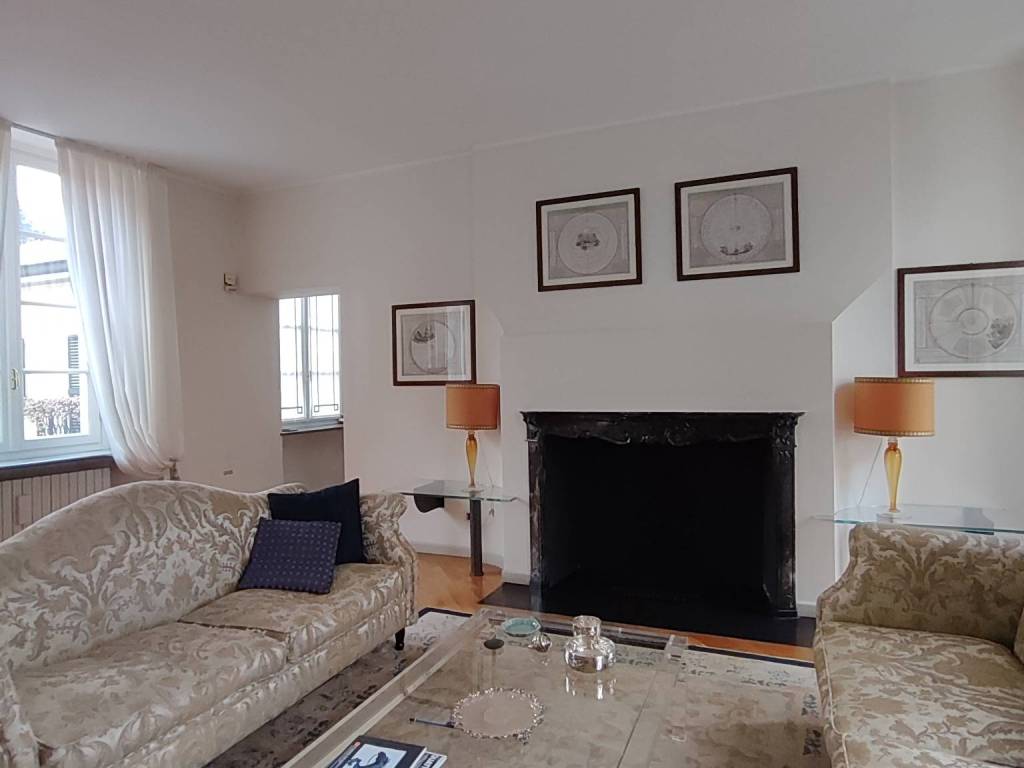 appartamento in vendita a Pavia in zona Centro Città