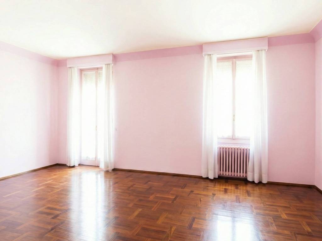 appartamento in vendita a Pavia in zona Centro Città